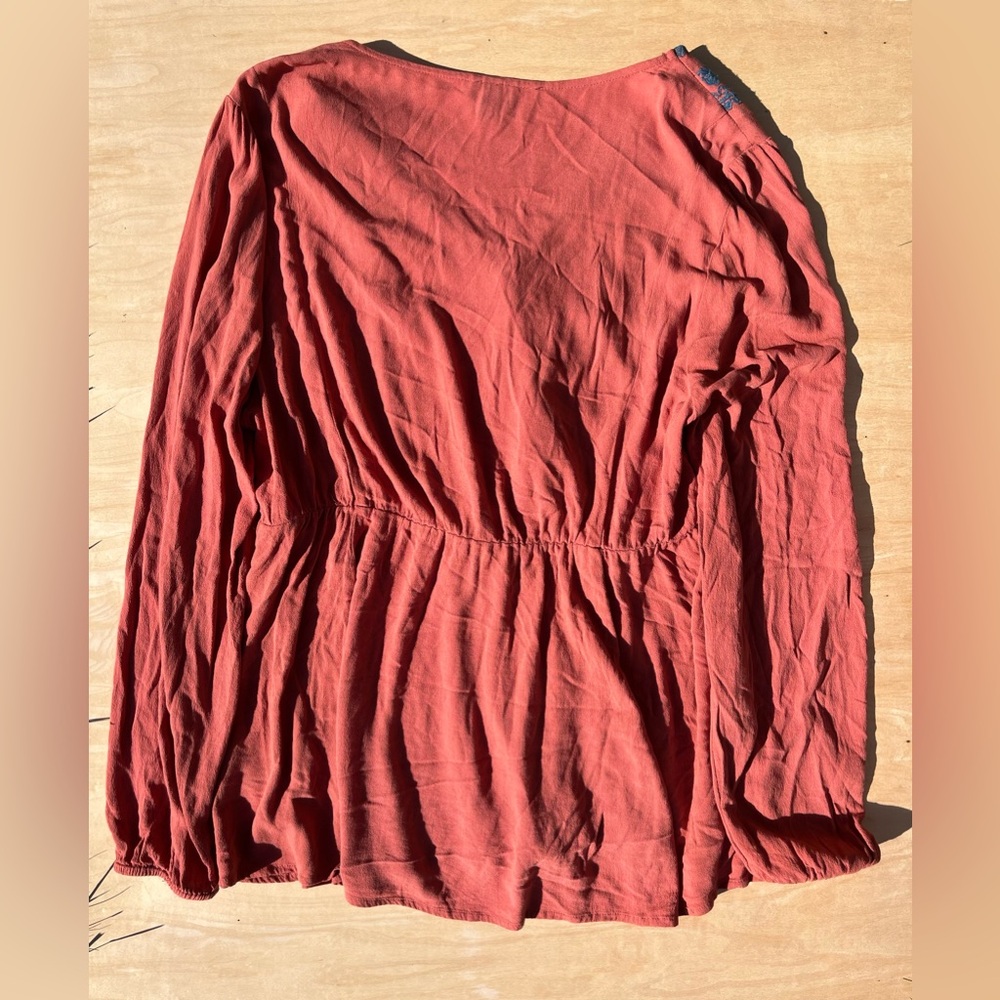 TORRID Babydoll Rayon Crepe Embroidered Lace-Up Top Sz 0 Large Airy Boho Comfy - Picture 7 of 11